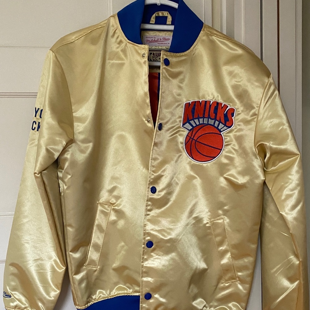 Mitchell & Ness Women’s Knicks Satin Varsity Jacket
